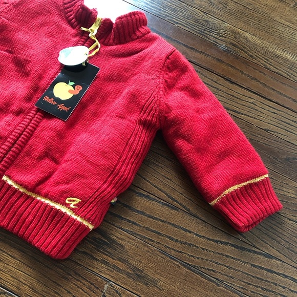 *NWT* Yellow Apple 6-12M Unisex Red/White Reversible Sweater - Fleece/Knit - Picture 3 of 10